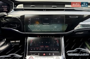 Седан Audi S8 2023 в Киеве
