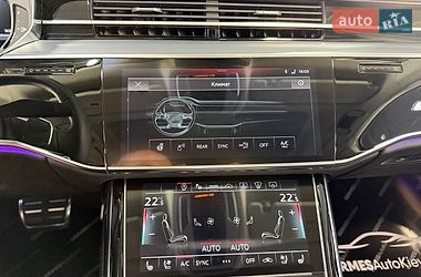 Седан Audi S8 2023 в Киеве