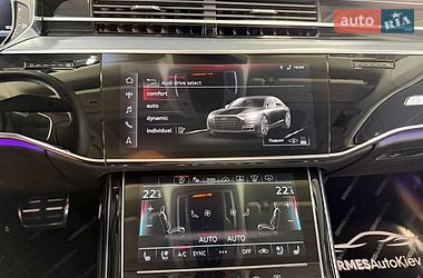 Седан Audi S8 2023 в Киеве