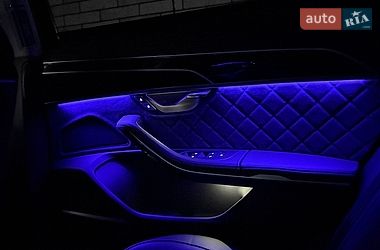 Седан Audi S8 2023 в Киеве