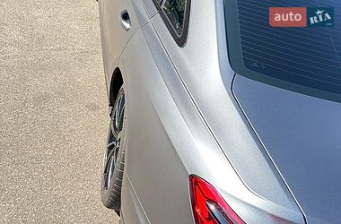 Седан Audi S8 2023 в Києві