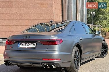 Седан Audi S8 2023 в Києві