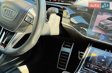 Седан Audi S8 2023 в Києві