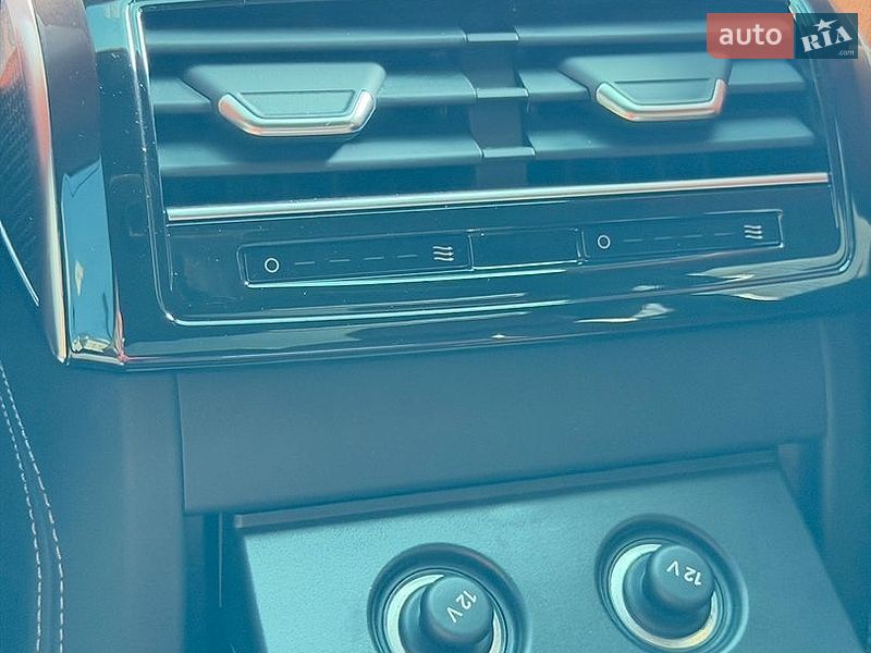 Седан Audi S8 2023 в Києві