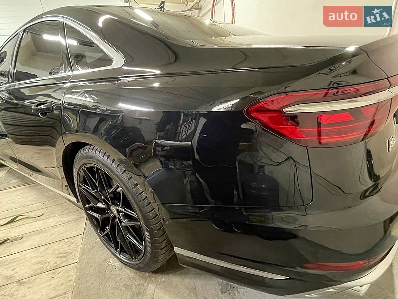 Седан Audi S8 2023 в Тернополе фото 7 Седан Audi S8 2023 в Тернополе