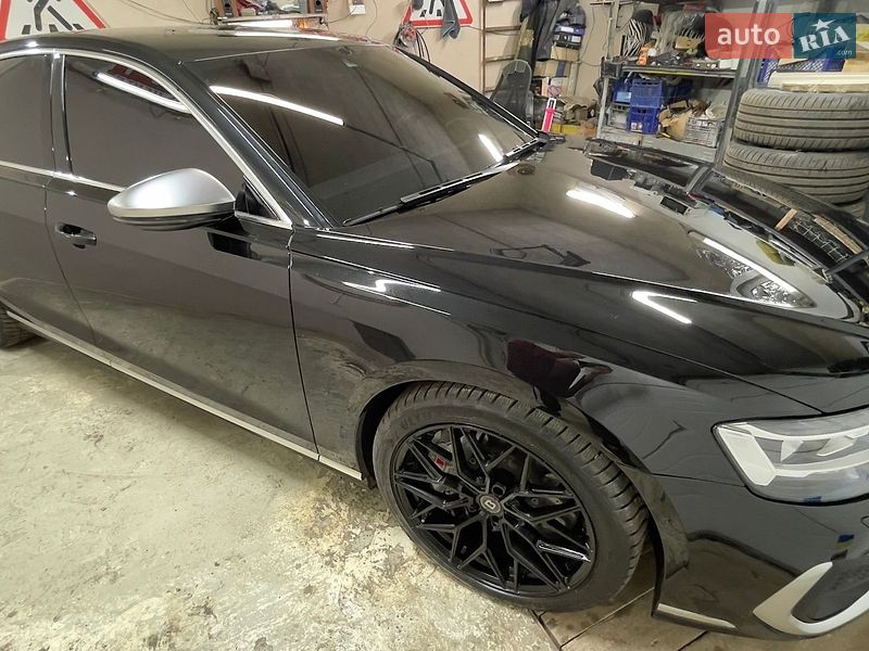 Седан Audi S8 2023 в Тернополе фото 24 Седан Audi S8 2023 в Тернополе