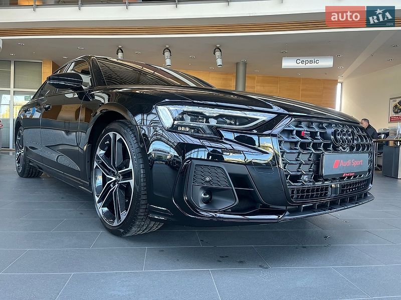 Седан Audi S8 2026 в Дніпрі