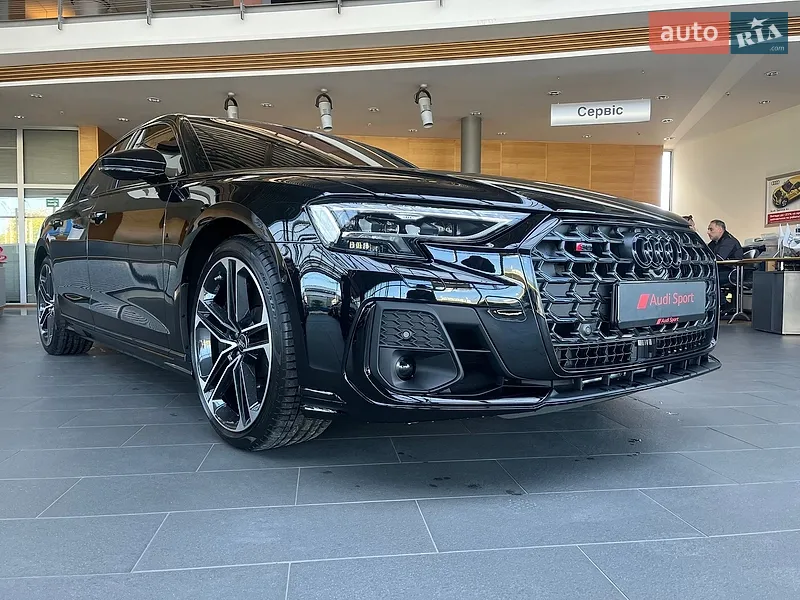 Audi S8