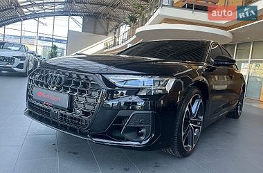 Седан Audi S8 2026 в Дніпрі