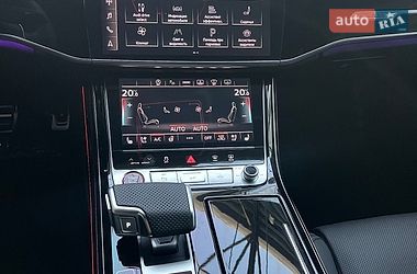 Седан Audi S8 2026 в Дніпрі