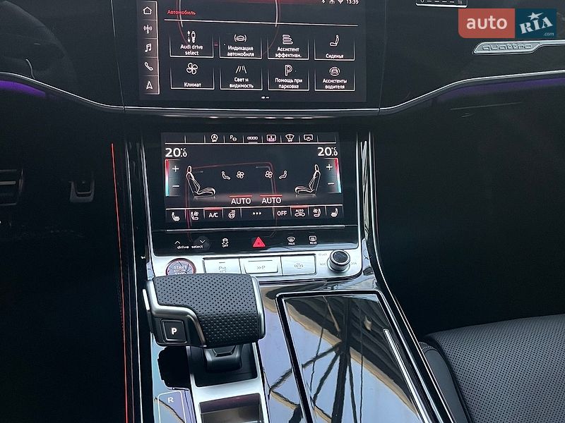 Седан Audi S8 2026 в Дніпрі