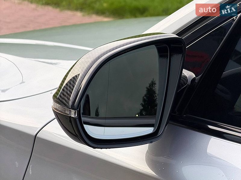 Седан Audi S8 2015 в Києві