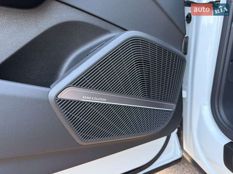 Позашляховик / Кросовер Audi SQ5 Sportback 2023 в Львові