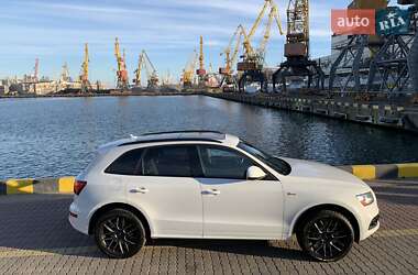 Внедорожник / Кроссовер Audi SQ5 2015 в 