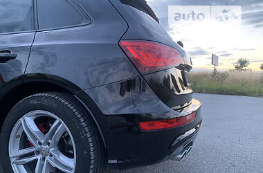 Внедорожник / Кроссовер Audi SQ5 2016 в 
