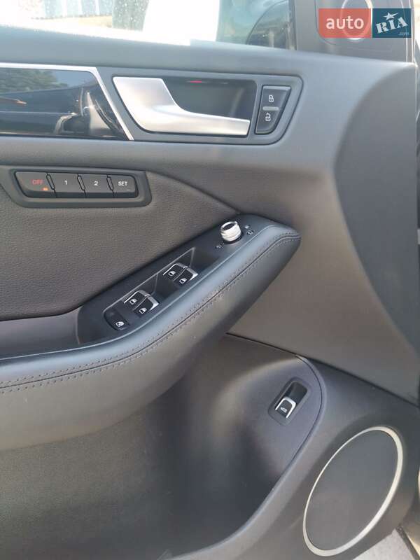 Внедорожник / Кроссовер Audi SQ5 2015 в Львове