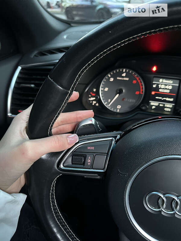 Внедорожник / Кроссовер Audi SQ5 2014 в Кременчуге