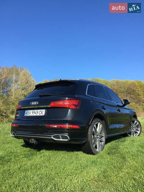Внедорожник / Кроссовер Audi SQ5 2018 в Хмельницком