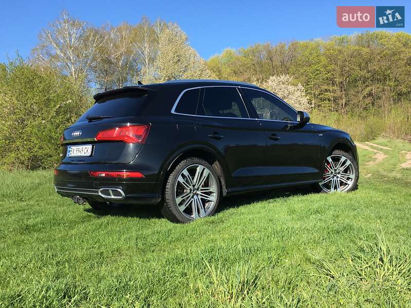 Внедорожник / Кроссовер Audi SQ5 2018 в Хмельницком