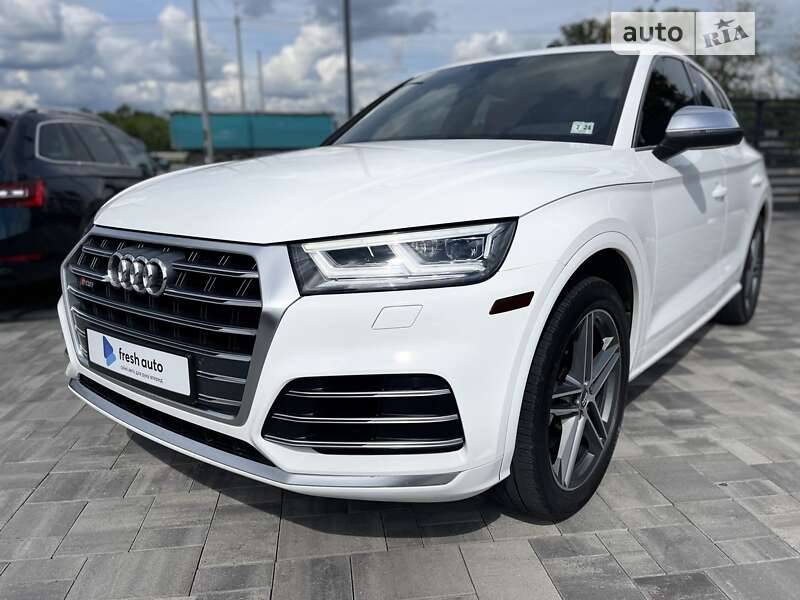Внедорожник / Кроссовер Audi SQ5 2019 в Ровно