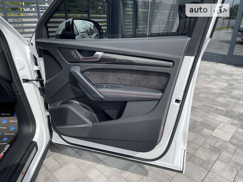 Внедорожник / Кроссовер Audi SQ5 2019 в Ровно