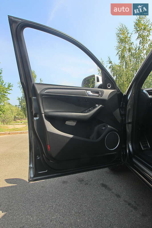 Внедорожник / Кроссовер Audi SQ5 2015 в Чернигове фото 17 Внедорожник / Кроссовер Audi SQ5 2015 в Чернигове