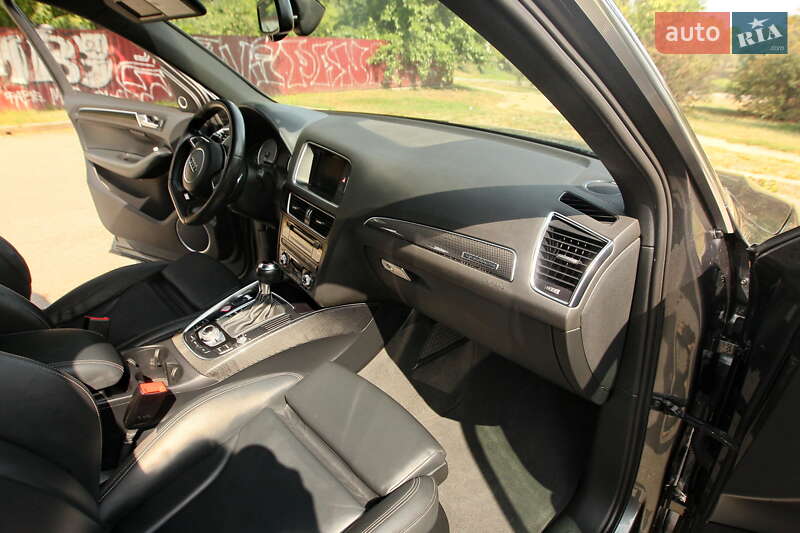 Внедорожник / Кроссовер Audi SQ5 2015 в Чернигове фото 26 Внедорожник / Кроссовер Audi SQ5 2015 в Чернигове