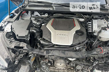 Внедорожник / Кроссовер Audi SQ5 2022 в 
