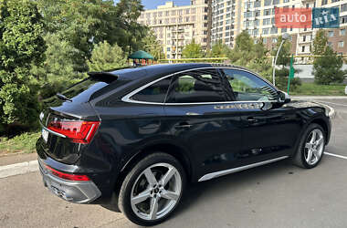 Внедорожник / Кроссовер Audi SQ5 2022 в 