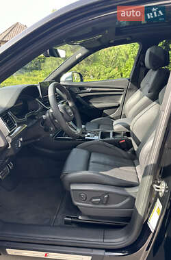 Внедорожник / Кроссовер Audi SQ5 2022 в 