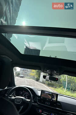 Внедорожник / Кроссовер Audi SQ5 2022 в 