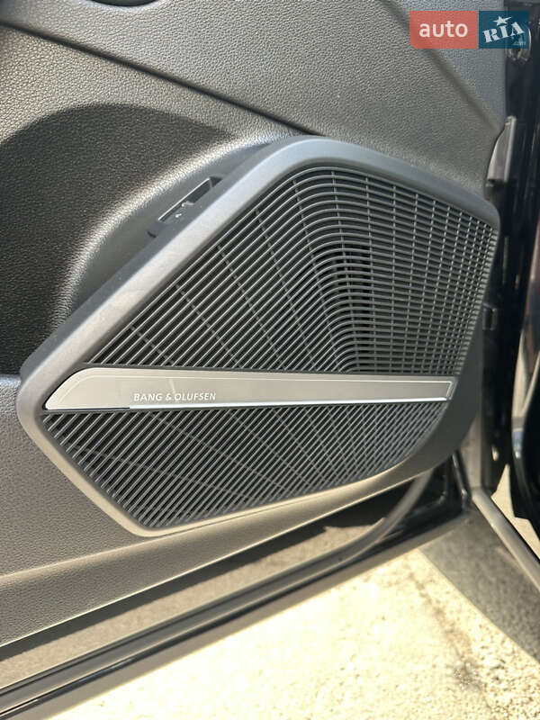 Внедорожник / Кроссовер Audi SQ5 2022 в Одессе