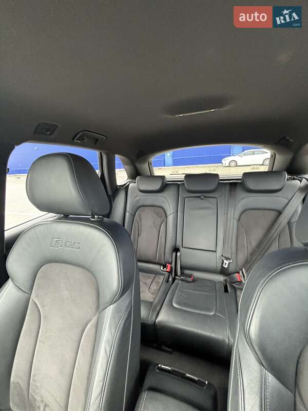 Позашляховик / Кросовер Audi SQ5 2015 в Вінниці