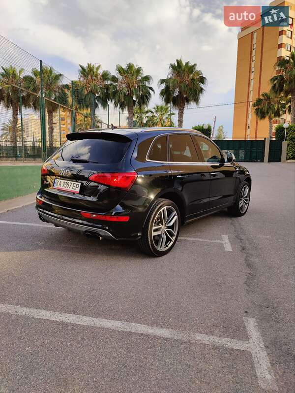 Внедорожник / Кроссовер Audi SQ5 2015 в Киеве