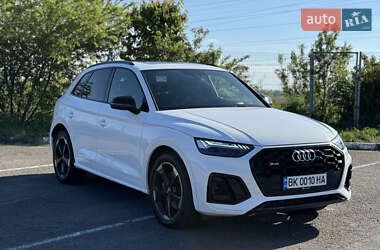 Внедорожник / Кроссовер Audi SQ5 2019 в 