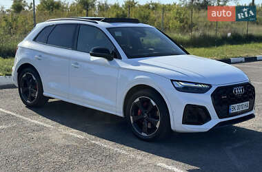 Внедорожник / Кроссовер Audi SQ5 2019 в 