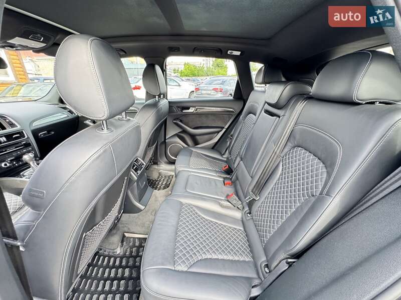Внедорожник / Кроссовер Audi SQ5 2015 в Киеве