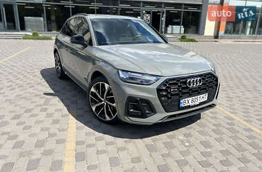 Внедорожник / Кроссовер Audi SQ5 2021 в 