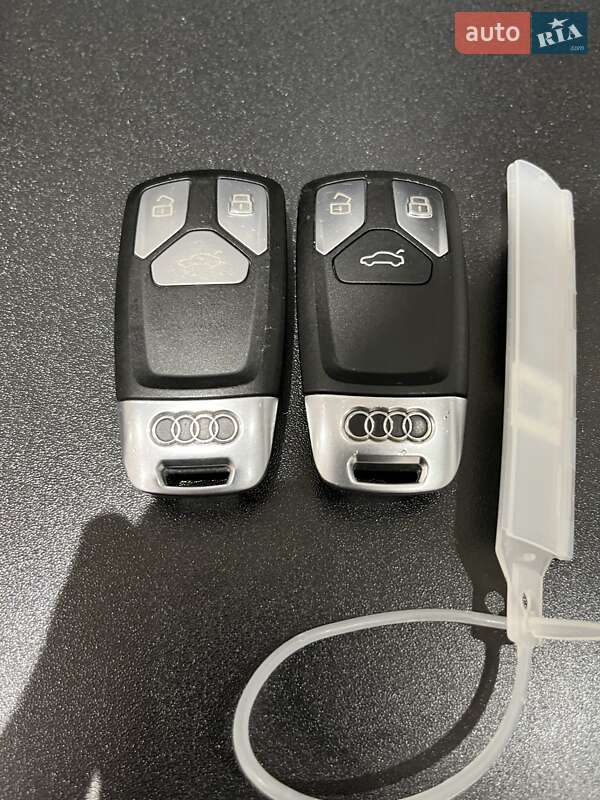 Внедорожник / Кроссовер Audi SQ5 2017 в Киеве фото 77 Внедорожник / Кроссовер Audi SQ5 2017 в Киеве