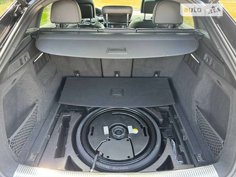 Внедорожник / Кроссовер Audi SQ5 2021 в Умани
