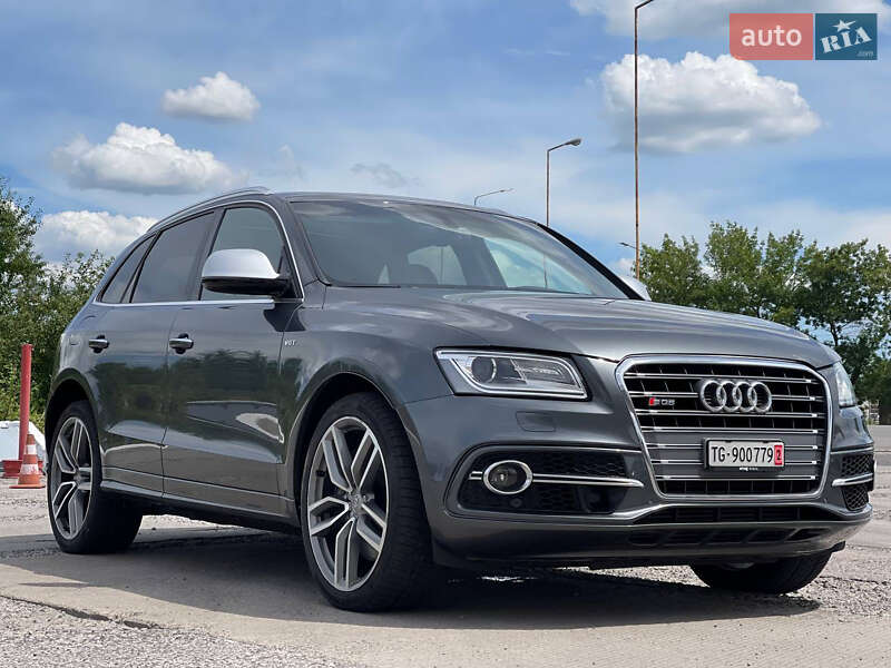 Внедорожник / Кроссовер Audi SQ5 2016 в Ужгороде