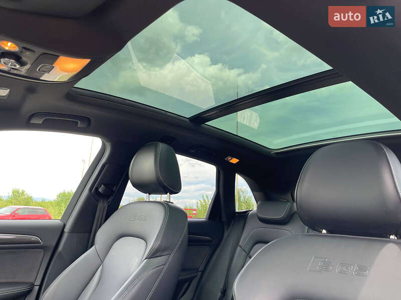 Внедорожник / Кроссовер Audi SQ5 2016 в Ужгороде