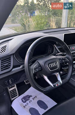 Внедорожник / Кроссовер Audi SQ5 2019 в 