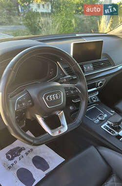 Внедорожник / Кроссовер Audi SQ5 2019 в 