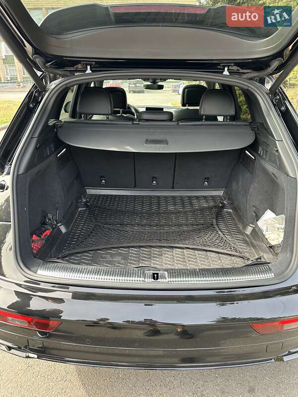 Позашляховик / Кросовер Audi SQ5 2019 в Одесі