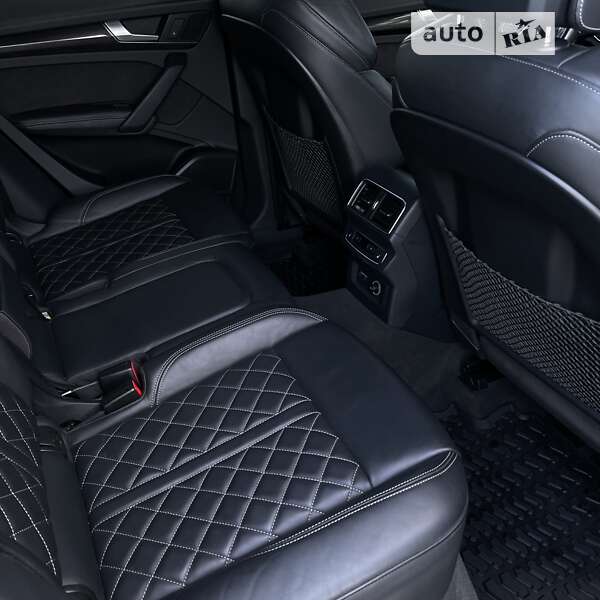 Позашляховик / Кросовер Audi SQ5 2019 в Львові
