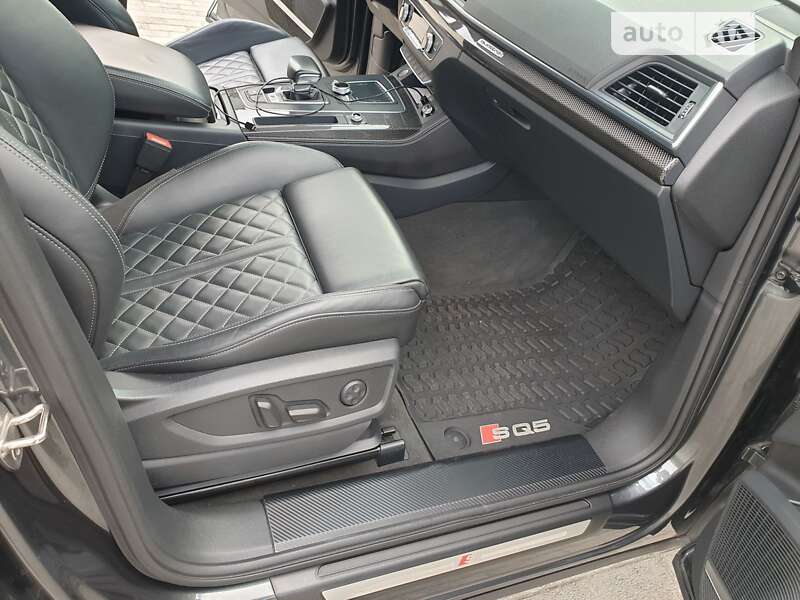 Внедорожник / Кроссовер Audi SQ5 2018 в Киеве фото 21 Внедорожник / Кроссовер Audi SQ5 2018 в Киеве