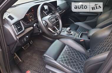 Внедорожник / Кроссовер Audi SQ5 2018 в 