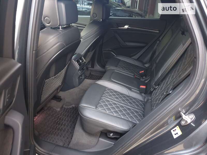 Внедорожник / Кроссовер Audi SQ5 2018 в Киеве фото 31 Внедорожник / Кроссовер Audi SQ5 2018 в Киеве