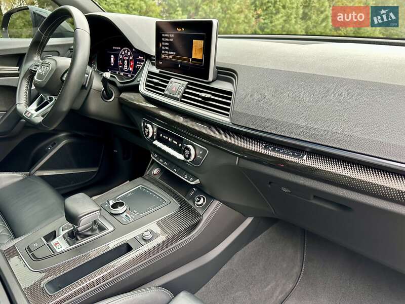 Позашляховик / Кросовер Audi SQ5 2019 в Рівному фото 45 Позашляховик / Кросовер Audi SQ5 2019 в Рівному